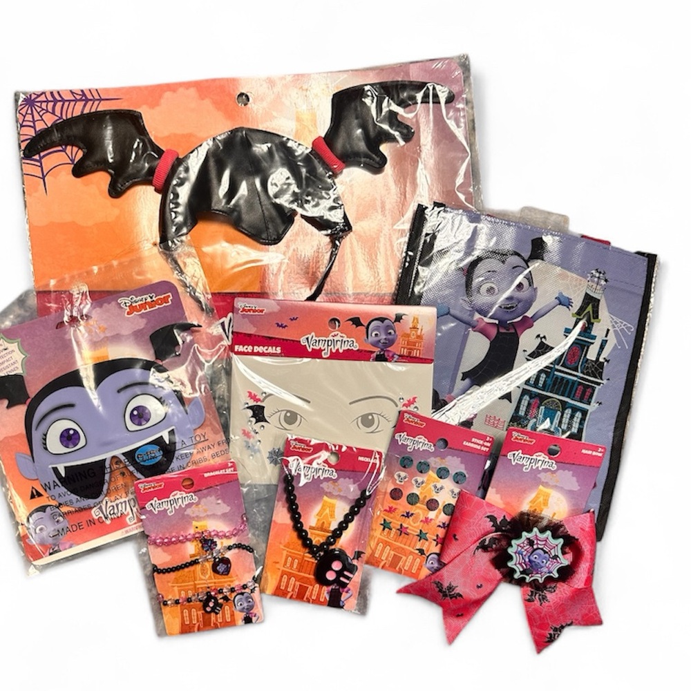 Disney Junior Vampirina Halloween 8Pcs Bundle. Everything Brand New With Tags.